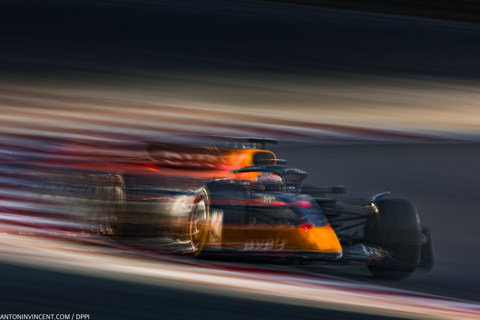 01 VERSTAPPEN Max (nld), Red Bull Racing RB18, action during the Formula 1 Aramco pre-season testing prior the 2022 FIA Formula One World Championship, on the Bahrain International Circuit, from March 10 to 12, 2022 in Sakhir, Bahrain - Photo Antonin Vincent / DPPI